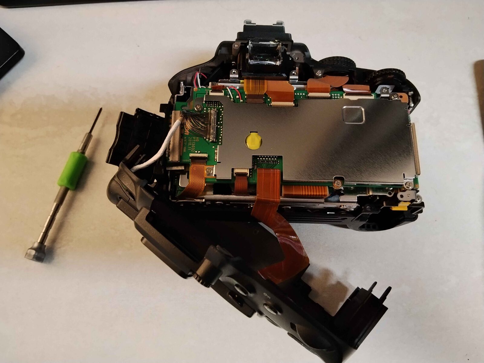 The insides of the Nikon D5100